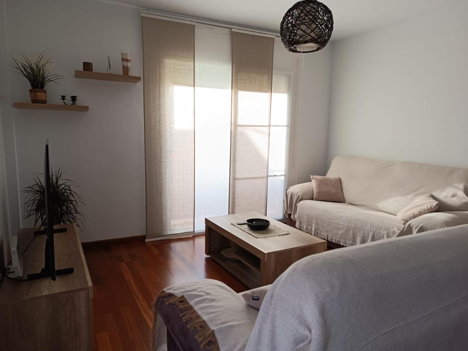 דלטברה Apartamento Plaza De La Iglesia מראה חיצוני תמונה
